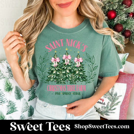 Pink Bow Saint Nicks Christmas Tree Farm tee - Green