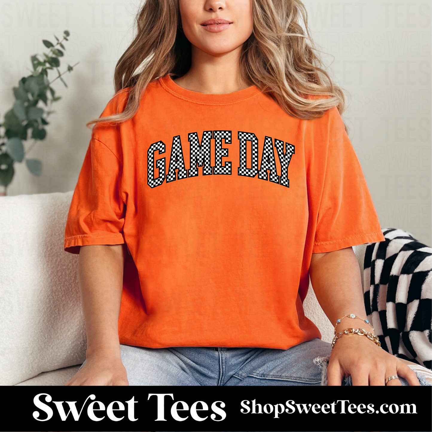 Game Day Checkered tee - Orange