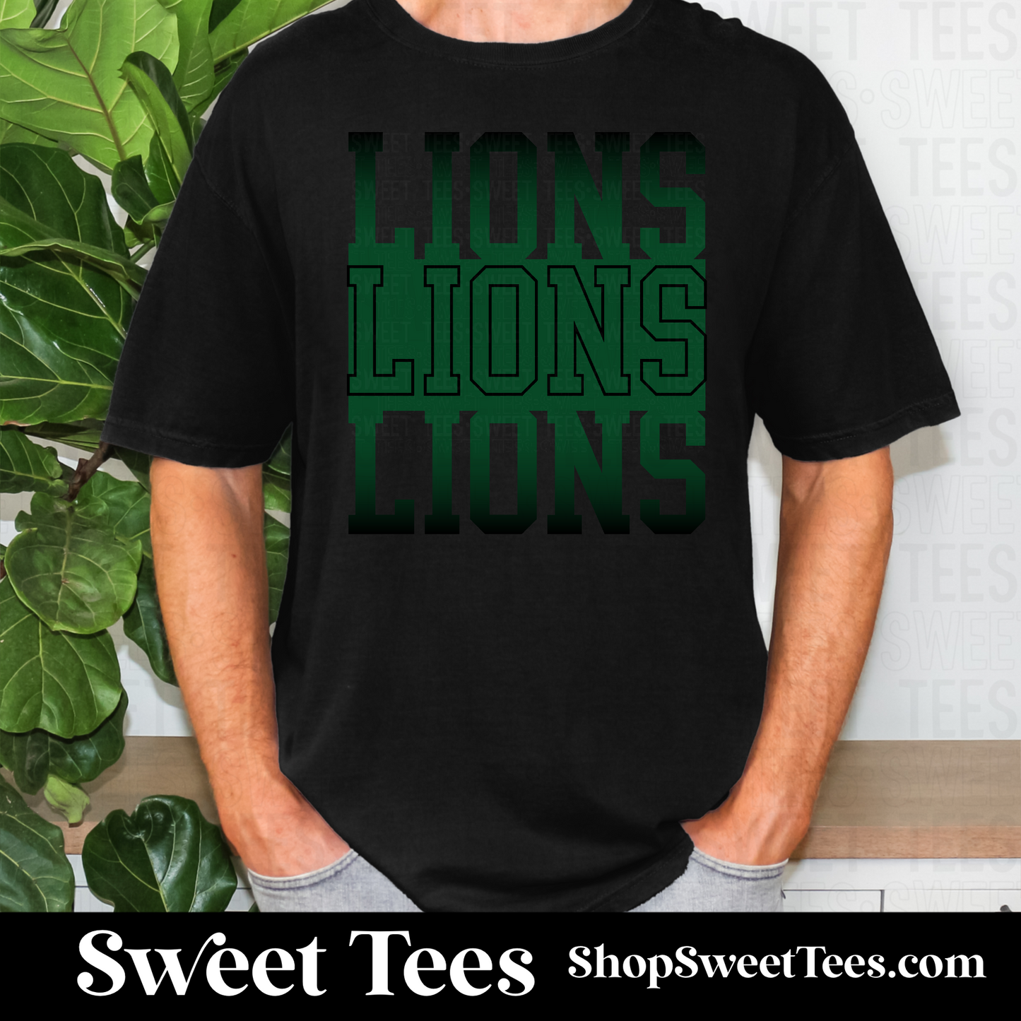Lions Ombre Outline 072 tee