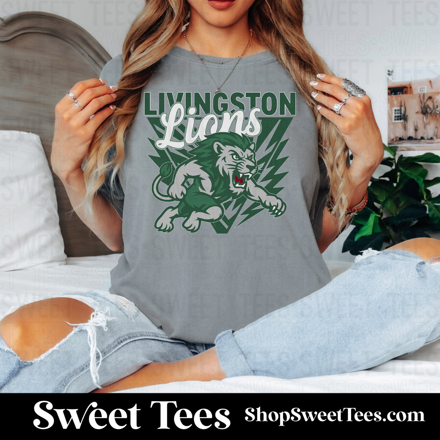 Lions Retro Mascot 113 tee