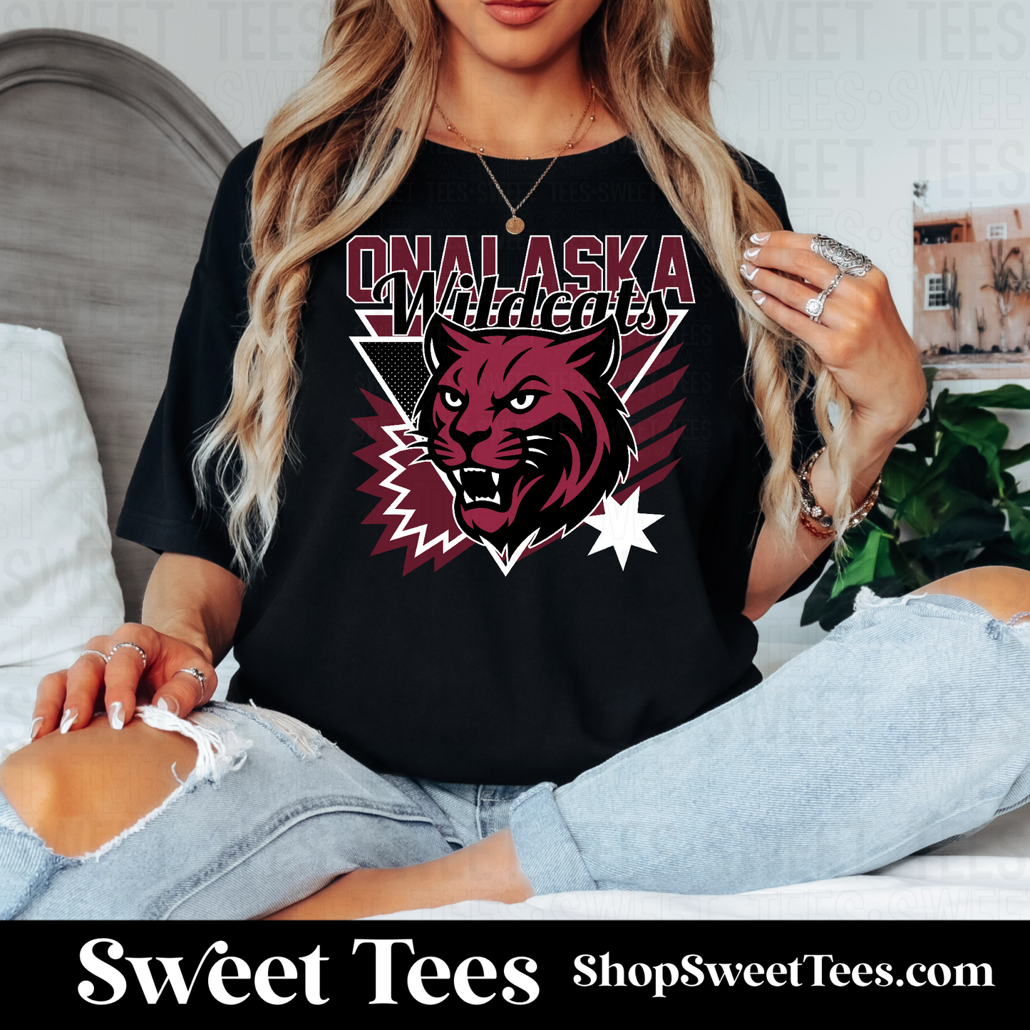 Onalaska Retro Mascot 116 tee