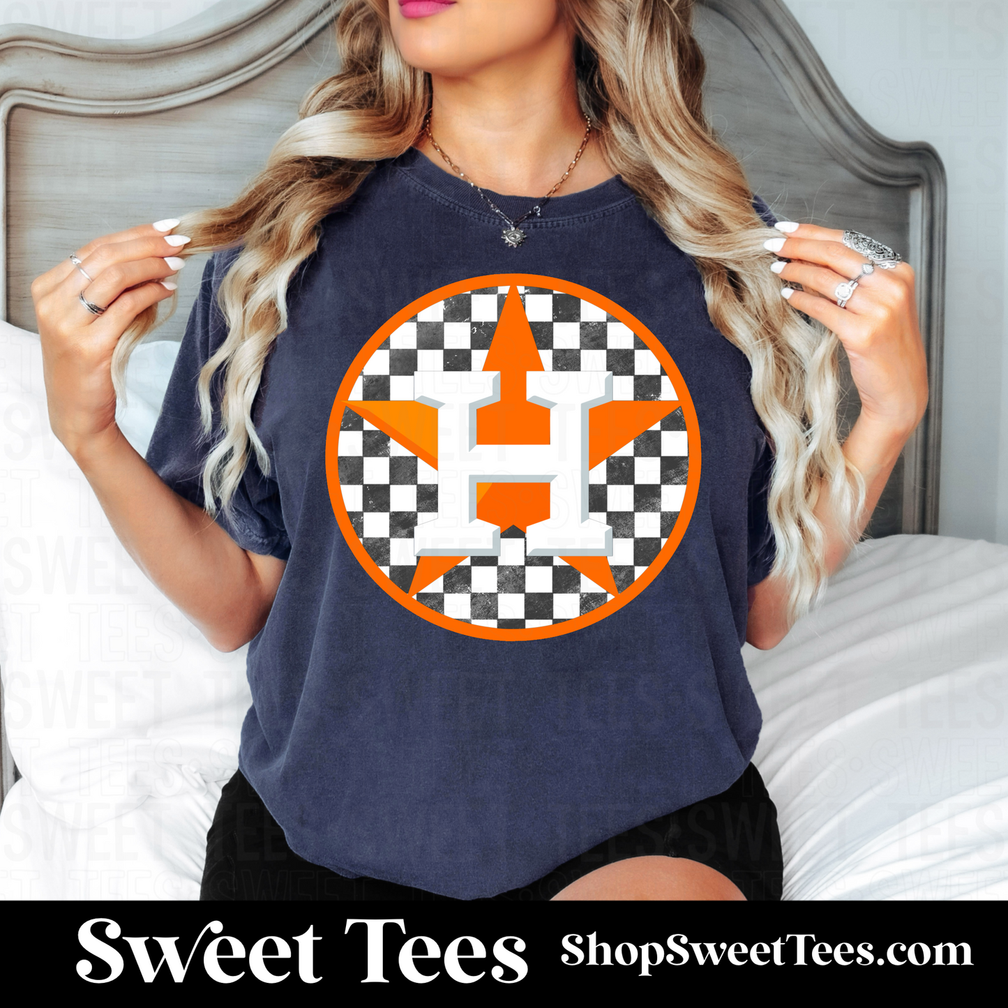 Astros Checker Circle tee