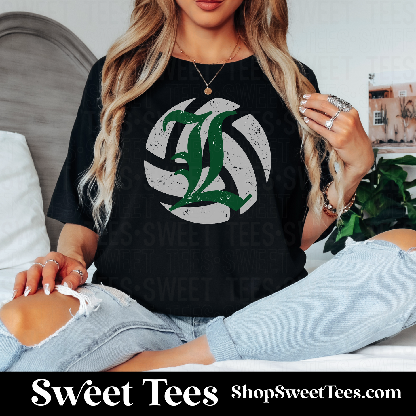 Lady Lions Grunge Volleyball