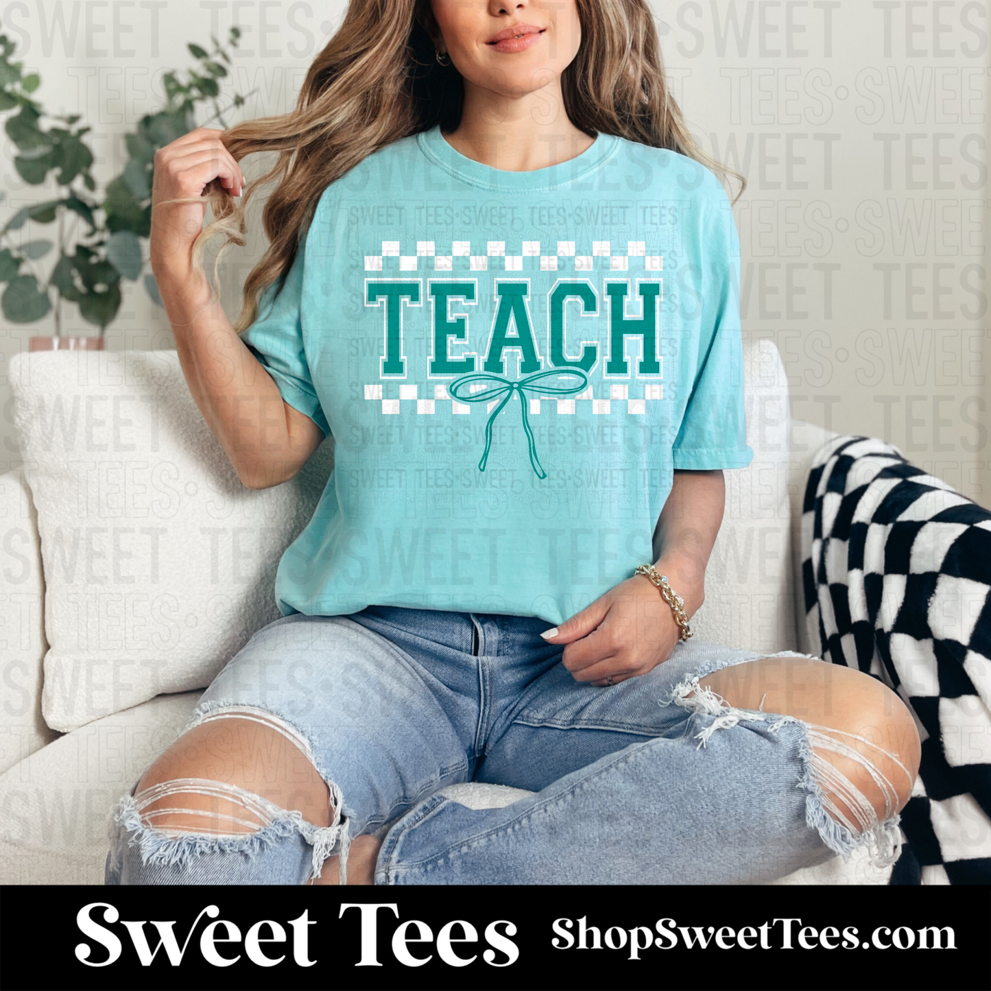 Teach Checker Bow tee