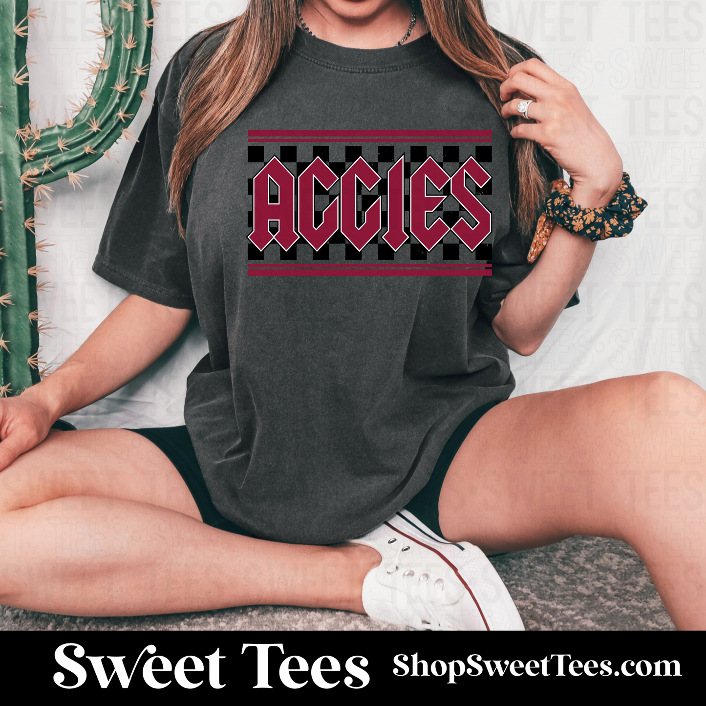Aggies Rock Checker tee