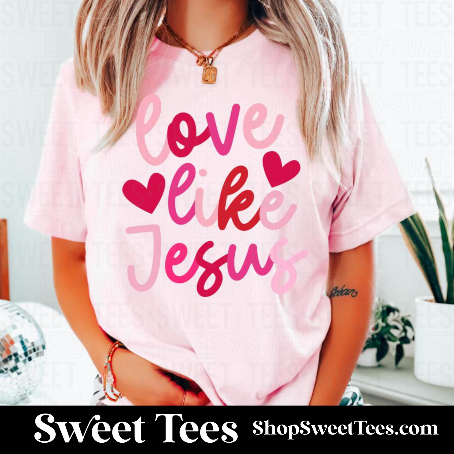 Love Like Jesus tee - Pink