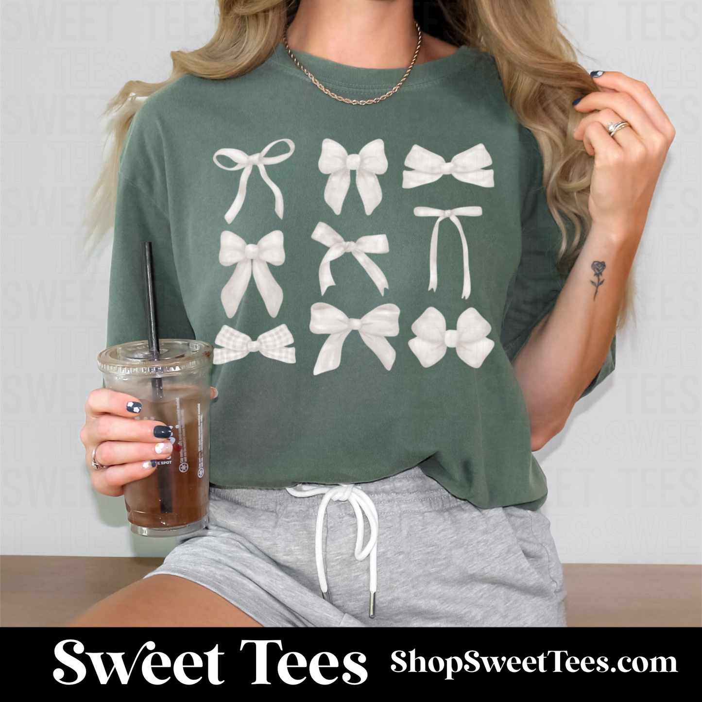 Vanilla Bows - Moss tee
