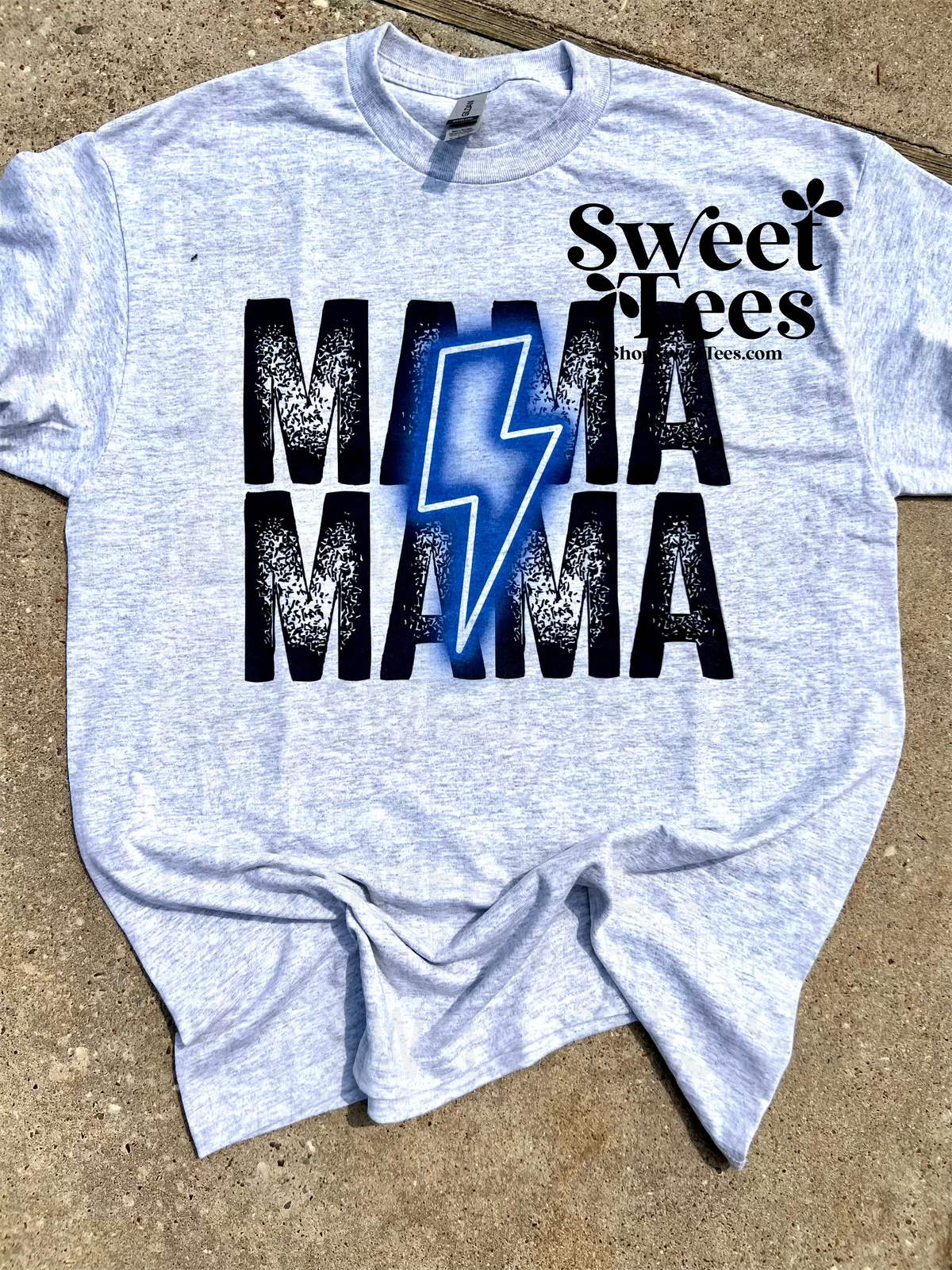 Mama Neon Bolt tee