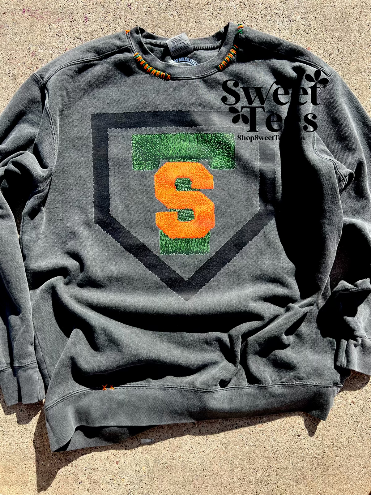 Texas Slam Hand Stitched Comfort Colors Sweatshirt - Preorder *Pepper*