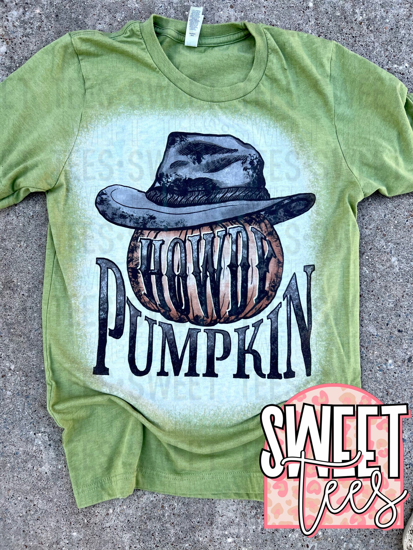 Howdy Pumpkin tee