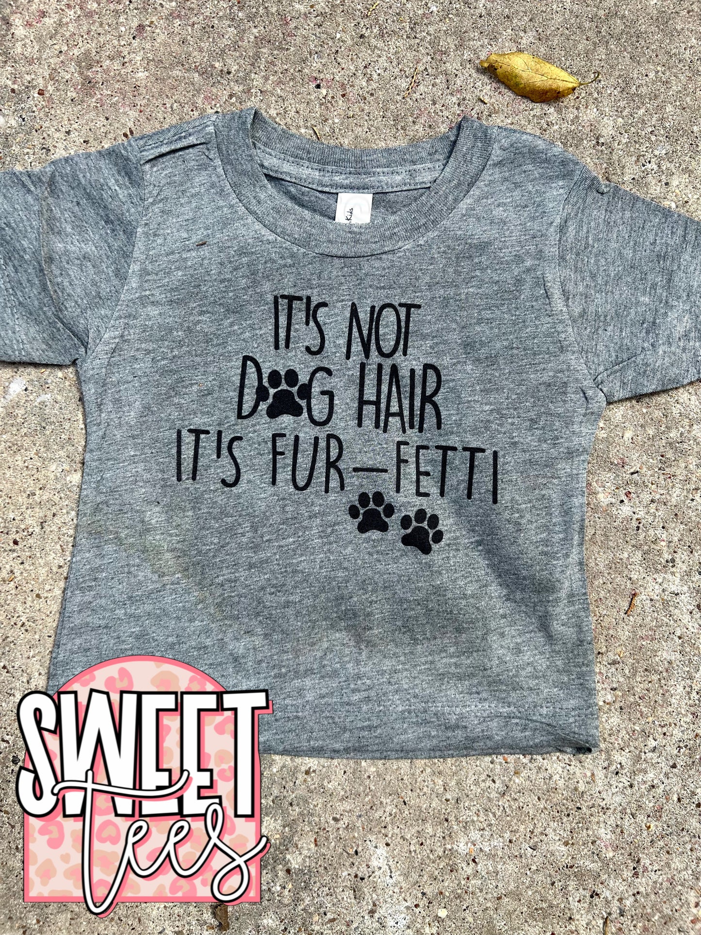 Fur-Fetti tee