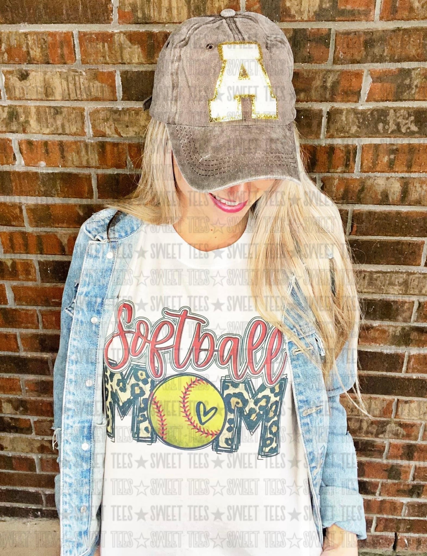 Softball Mom tee
