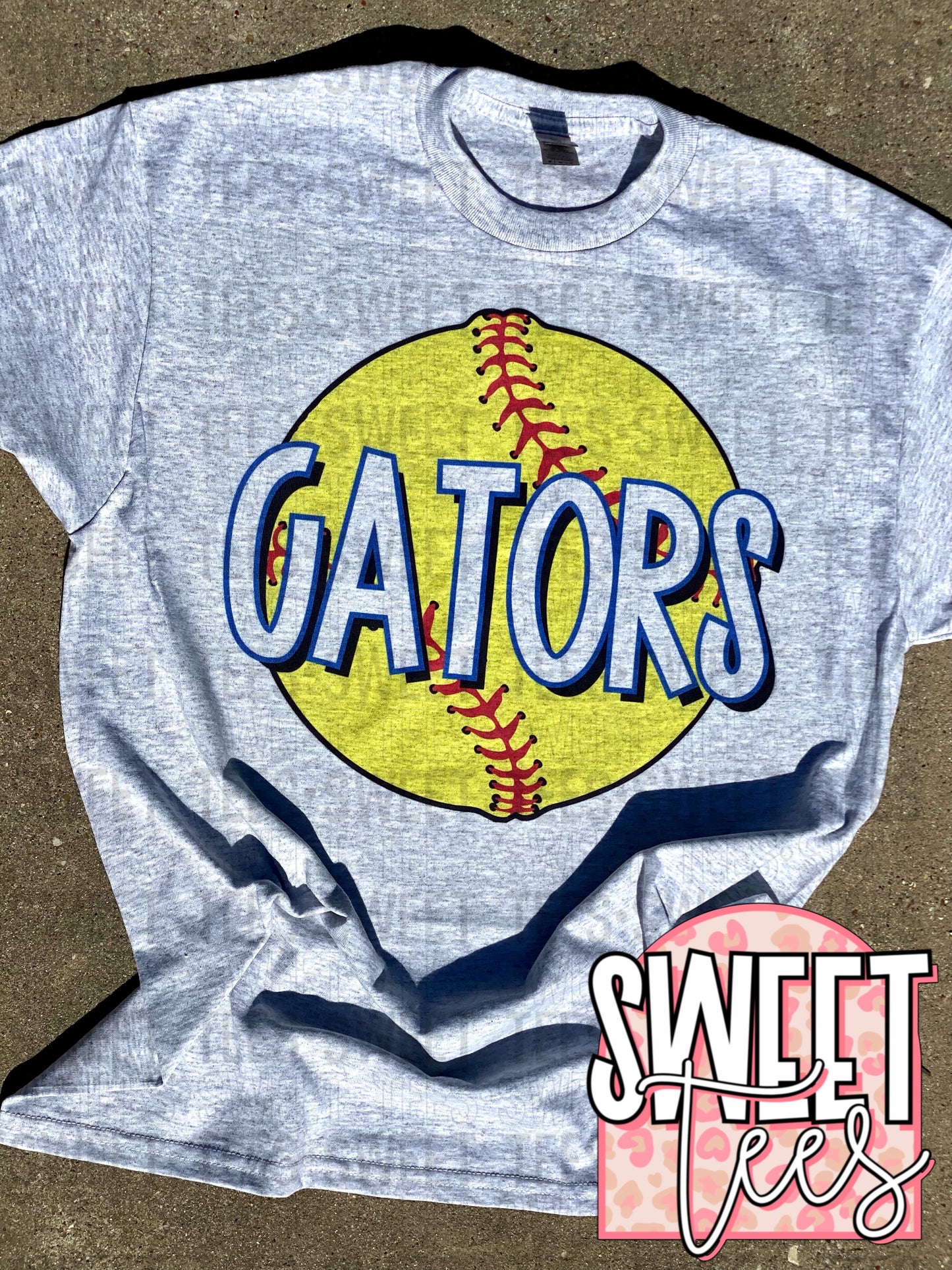 Gators Softball tee
