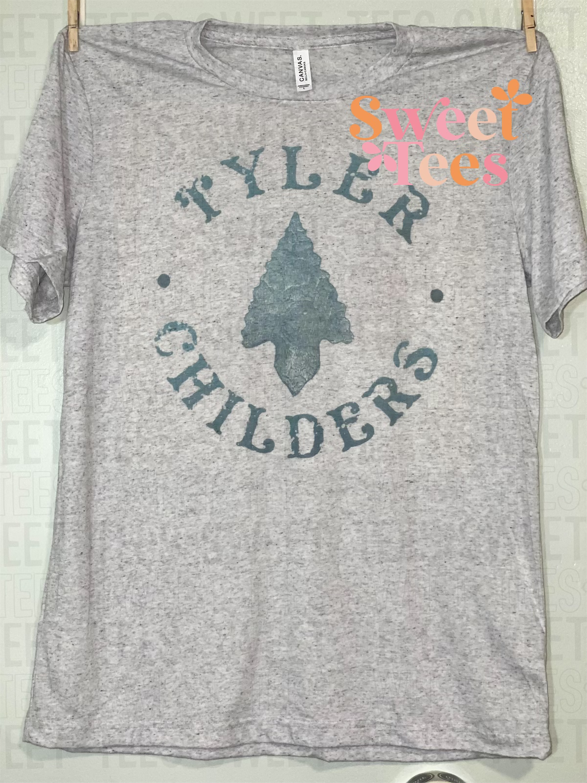 Tyler Childers Arrowhead tee