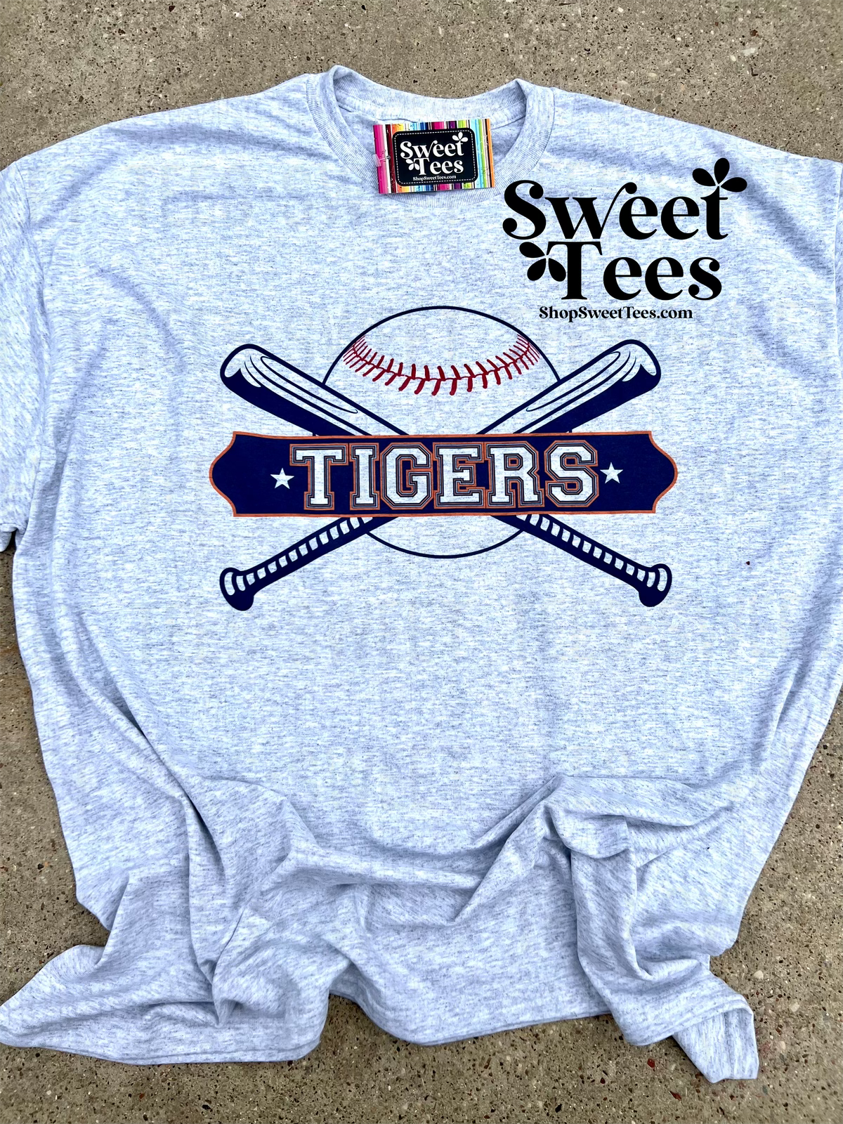 Tigers Crossed Bats tee