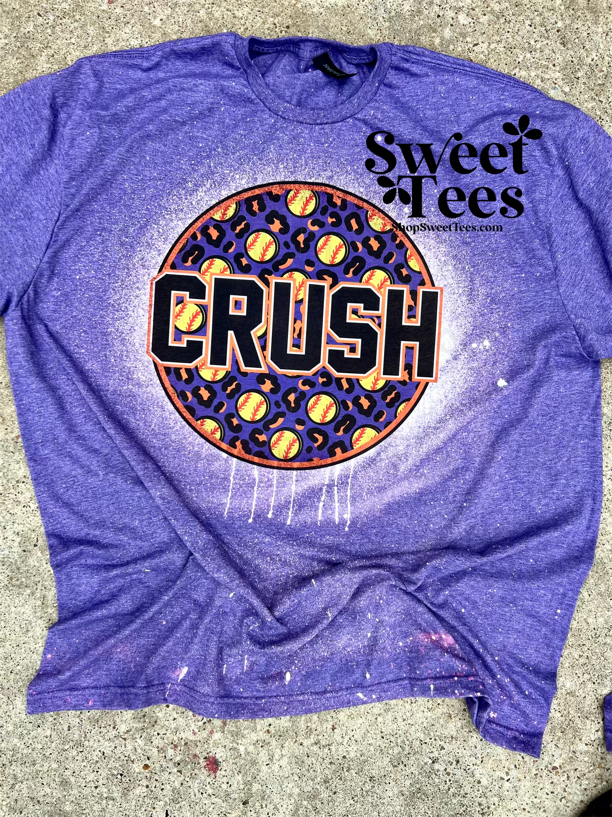 Crush Softball Leopard Circle tee