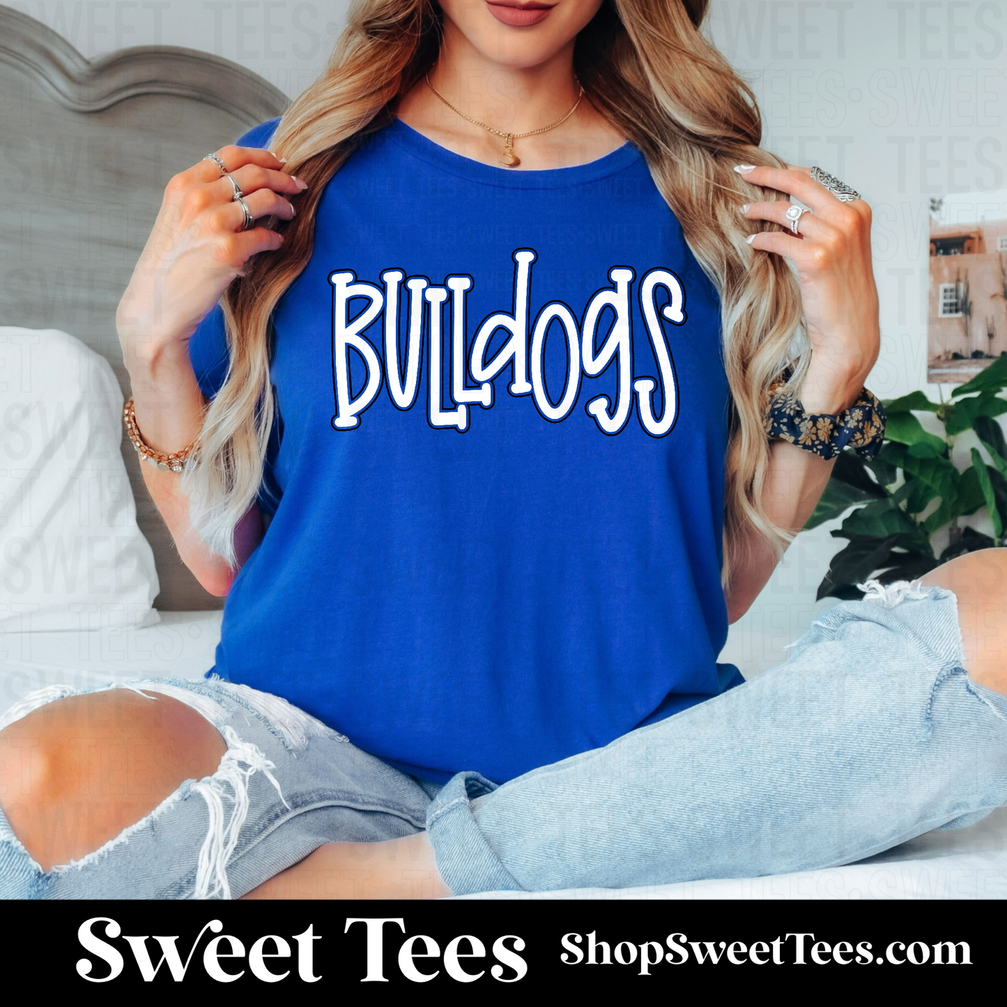 Bulldogs Doodle Mascot 120 tee