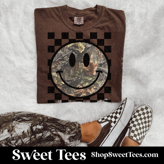 Camo Checker Smile tee (Brown)