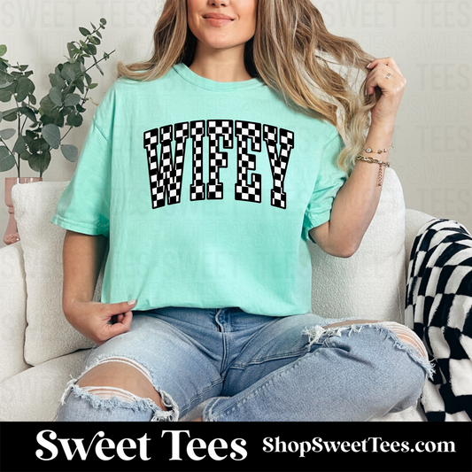 Checkered Wifey tee