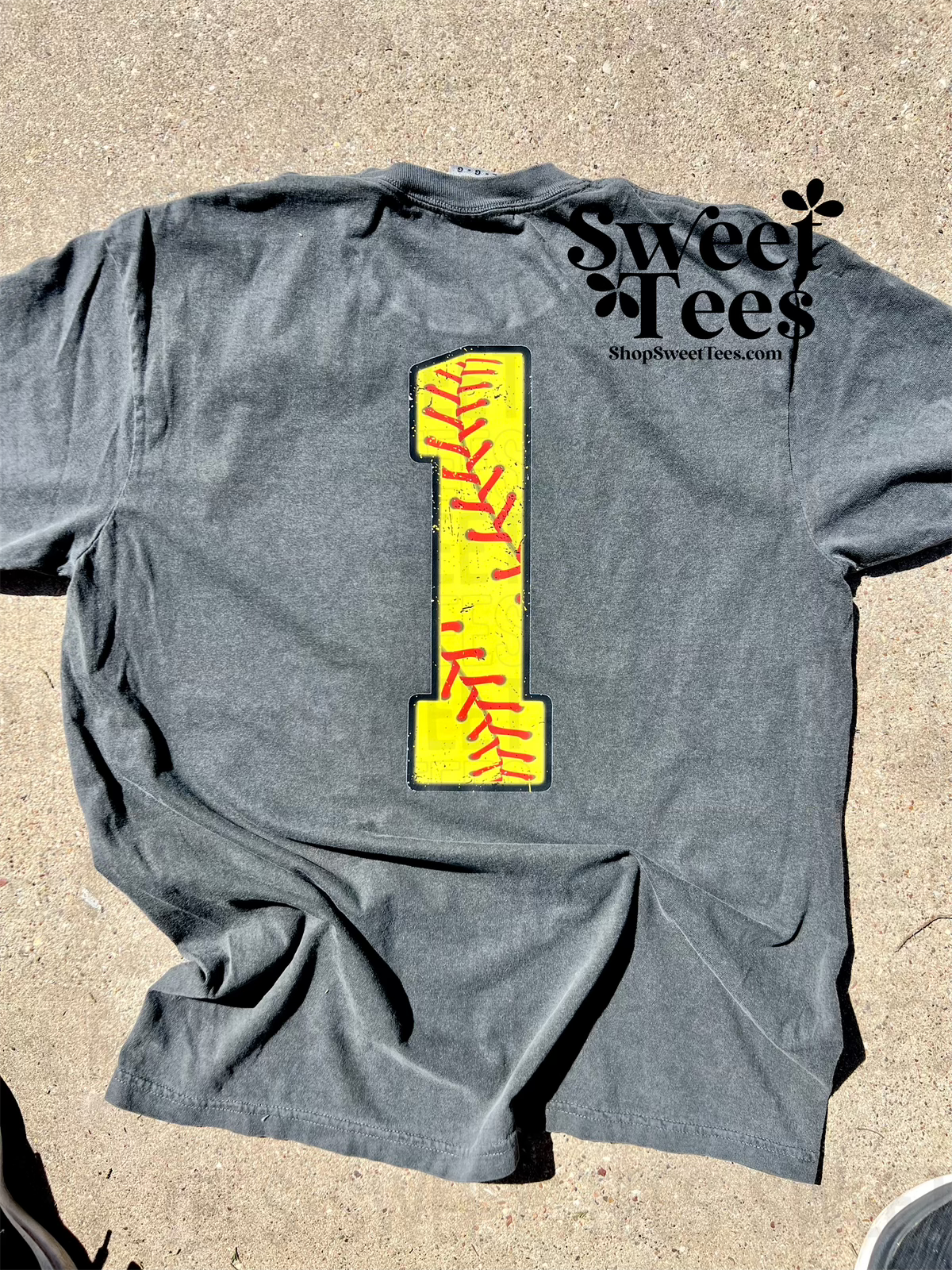 Softball Number Pocket tee