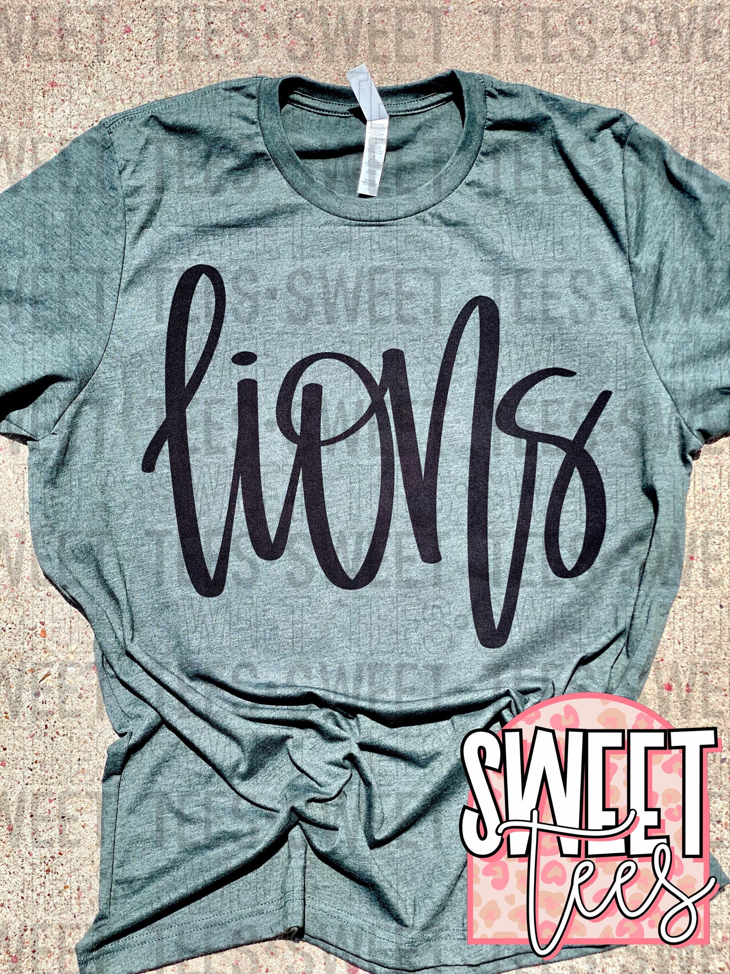 Lions Hand Lettered Script tee