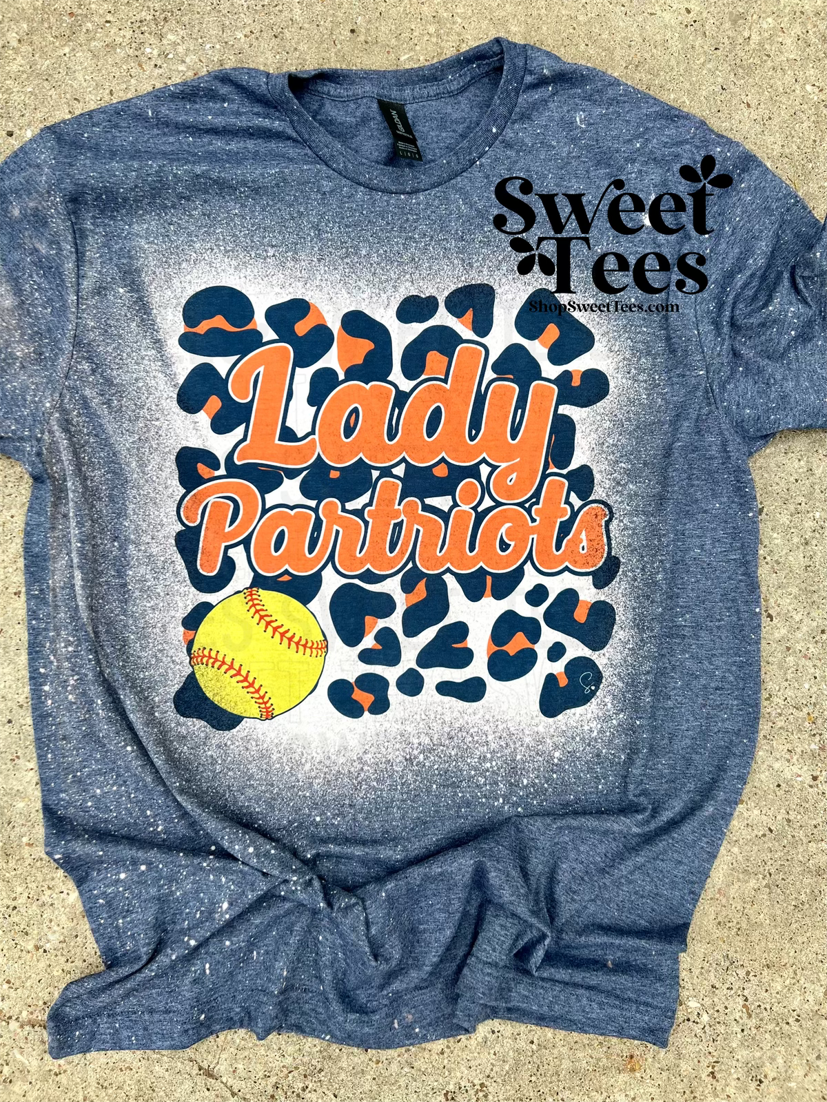 Lady Patriots Leopard Bold tee