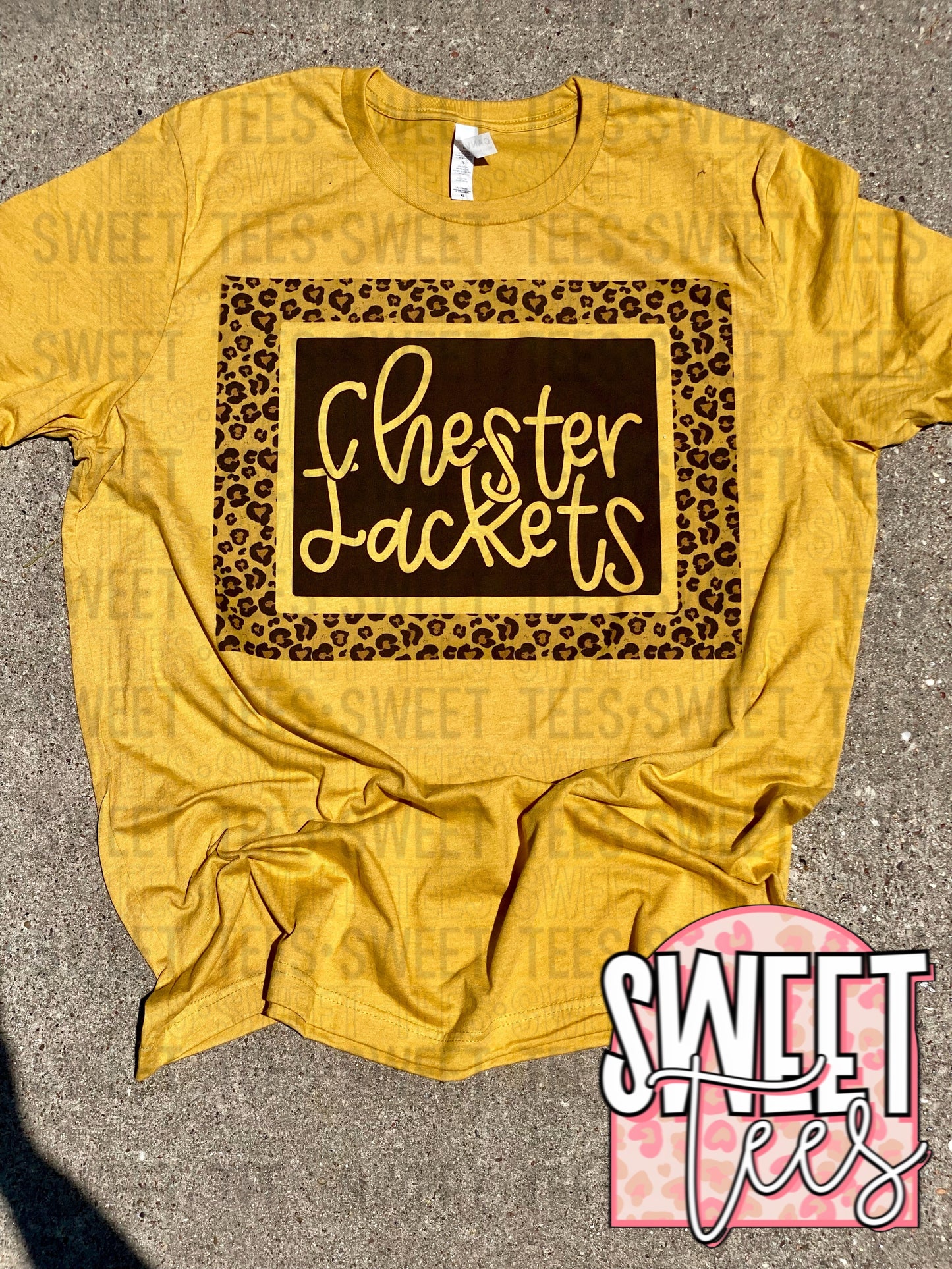 Chester Jackets Leopard Frame tee